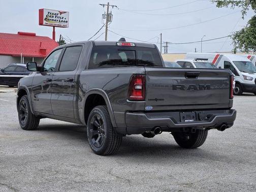 Granite Crystal Clearcoat Metallic 2026 RAM 1500 Big Horn/Lone Star