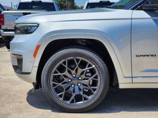 2025 Jeep Grand Cherokee L Summit