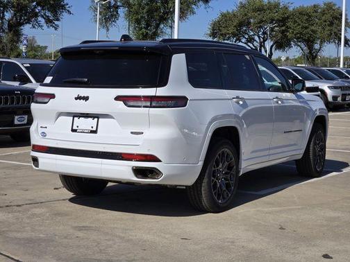 2025 Jeep Grand Cherokee L Summit