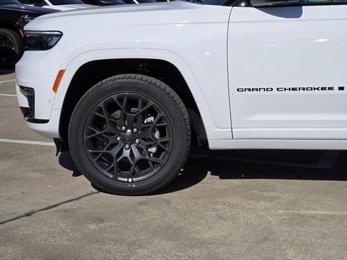 2025 Jeep Grand Cherokee L Summit