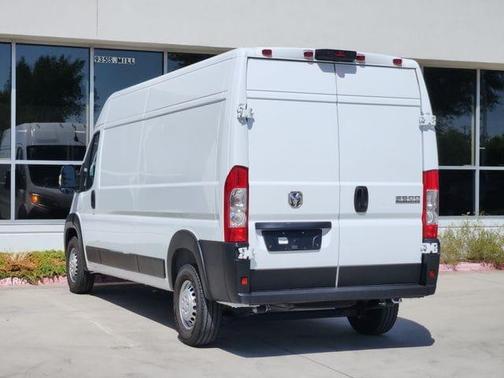 Bright White Clearcoat 2026 RAM ProMaster 2500 High Roof