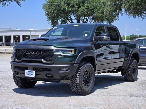 Serrano Red 2026 RAM 1500 RHO