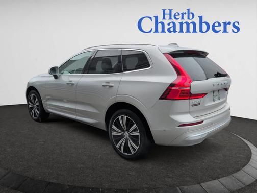 2023 Volvo XC60 B5 AWD Plus Bright