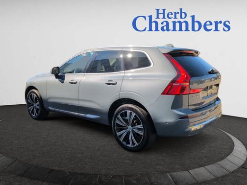 2023 Volvo XC60 B5 AWD Plus Bright