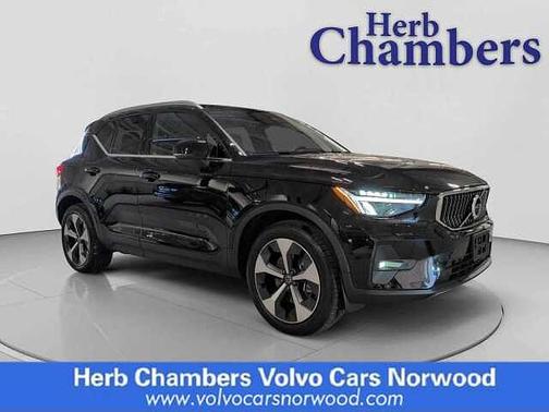 2023 Volvo XC40 Plus