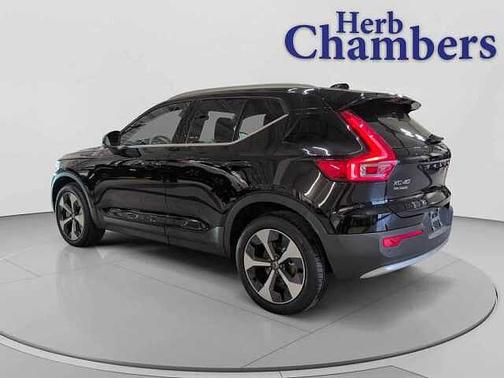 2023 Volvo XC40 Plus
