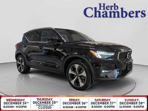 2023 Volvo XC40 Plus