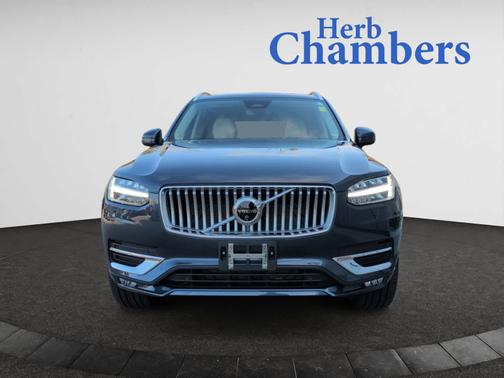 2024 Volvo XC90 Ultimate Bright Theme