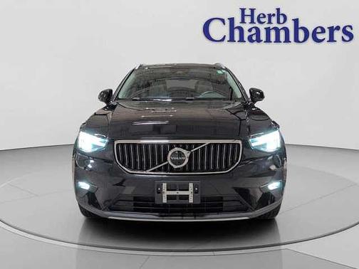 2023 Volvo XC40 Plus