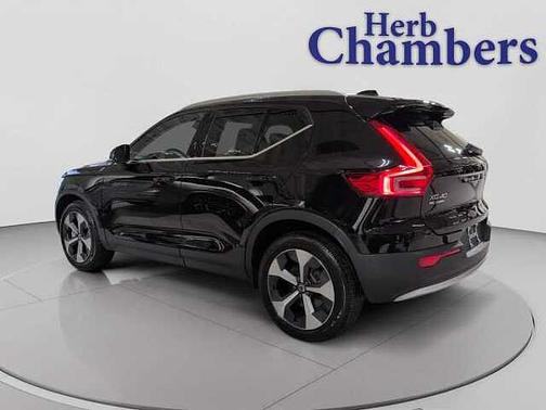 2023 Volvo XC40 Plus