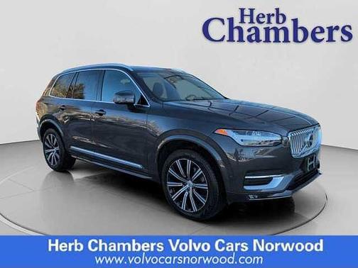 2023 Volvo XC90 Plus