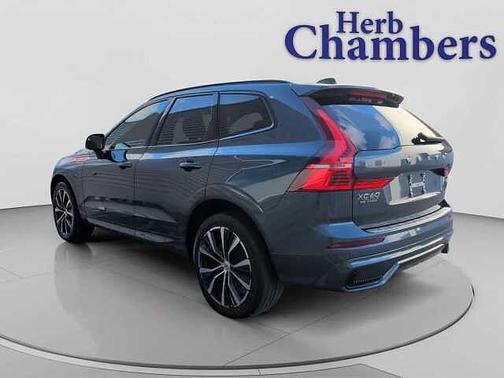 2023 Volvo XC60 Plus