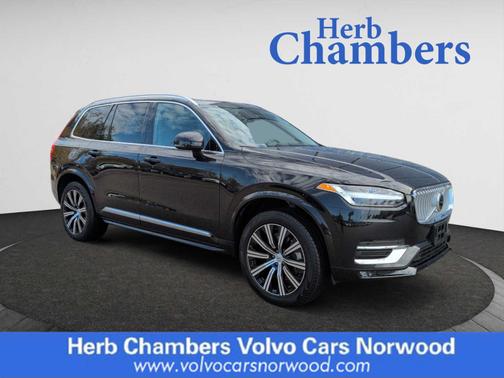 2025 Volvo XC90 B5 Core