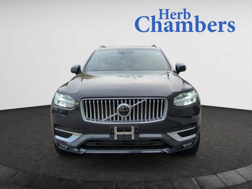2022 Volvo XC90 Inscription