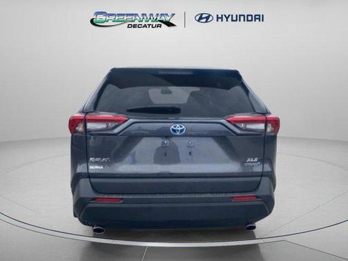 2024 Toyota RAV4 Hybrid XLE