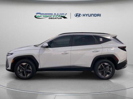 Creamy White Pearl 2025 Hyundai TUCSON Hybrid SEL Convenience