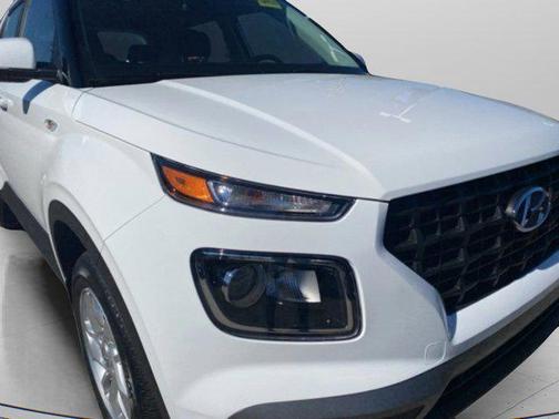 2026 Hyundai VENUE SE