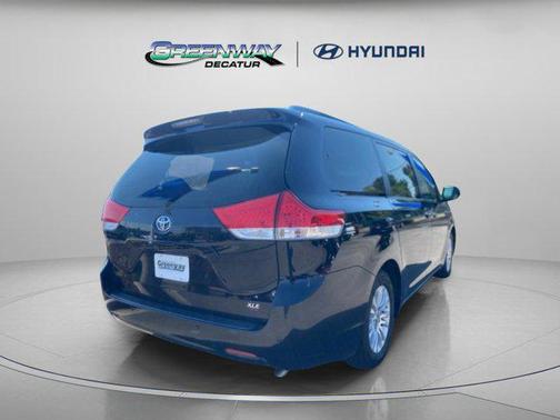 2013 Toyota Sienna XLE