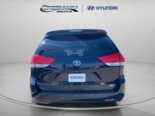 2013 Toyota Sienna XLE