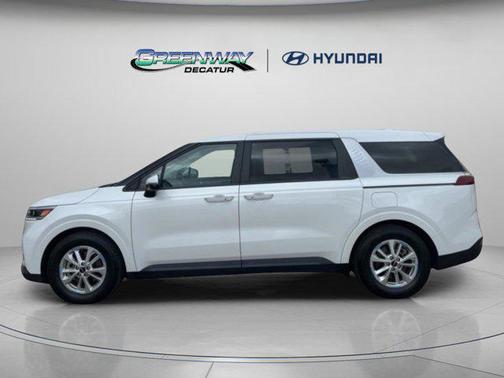 2023 Kia Carnival LX