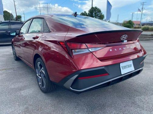 2025 Hyundai ELANTRA Sport