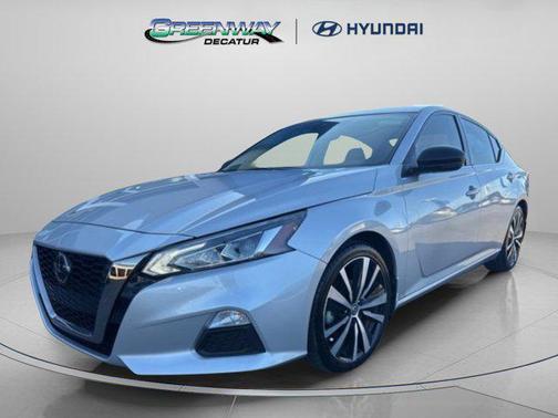 2020 Nissan Altima SR FWD