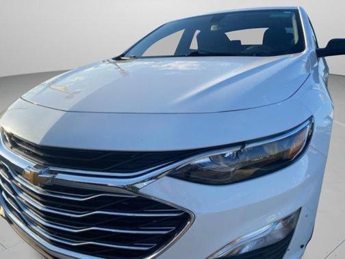 Summit White 2020 Chevrolet Malibu 1LS
