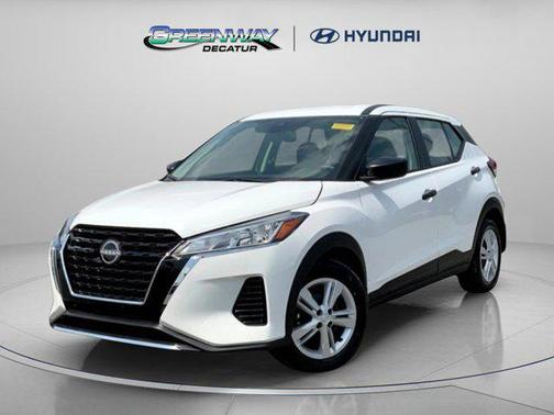 2025 Nissan Kicks S