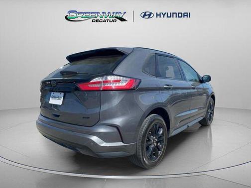 Carbonized Gray Metallic 2024 Ford Edge SE