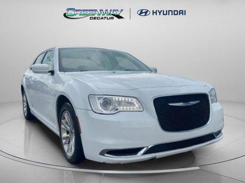 2018 Chrysler 300 Touring