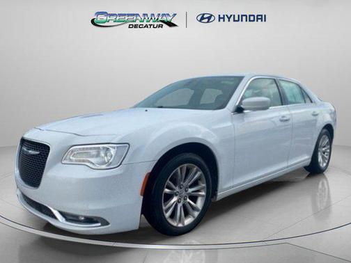 2018 Chrysler 300 Touring