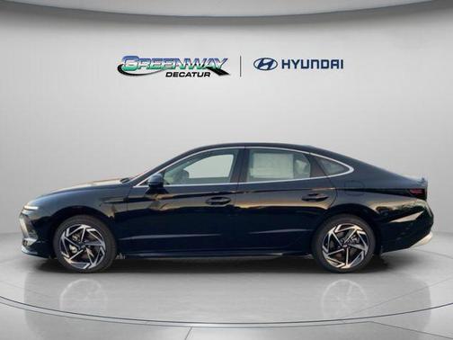Abyss Black 2026 Hyundai SONATA SEL