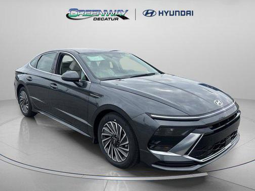 2025 Hyundai SONATA Hybrid SE
