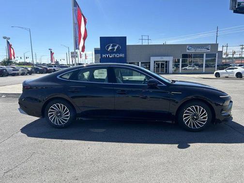 2024 Hyundai SONATA Hybrid SE