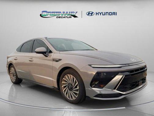 2024 Hyundai SONATA Hybrid SE