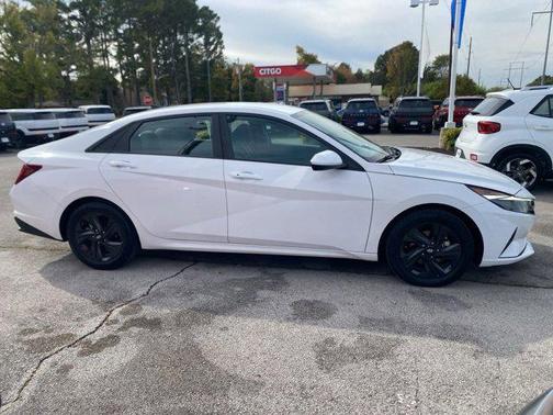 2022 Hyundai ELANTRA HEV Blue