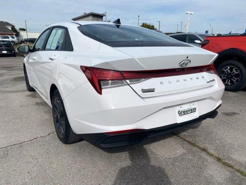 2022 Hyundai ELANTRA HEV Blue