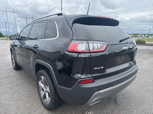 Diamond Black Crystal Pearlcoat 2021 Jeep Cherokee Limited
