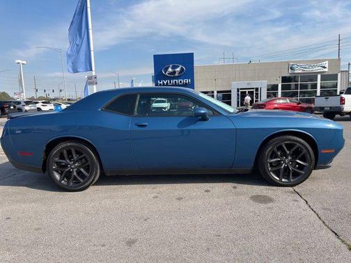 2020 Dodge Challenger SXT