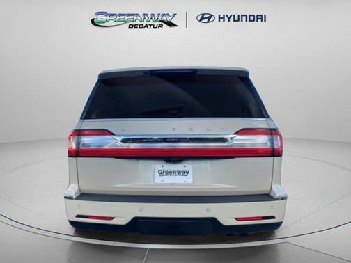 2018 Lincoln Navigator Select