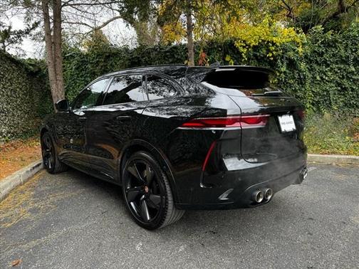 2023 Jaguar F-PACE SVR