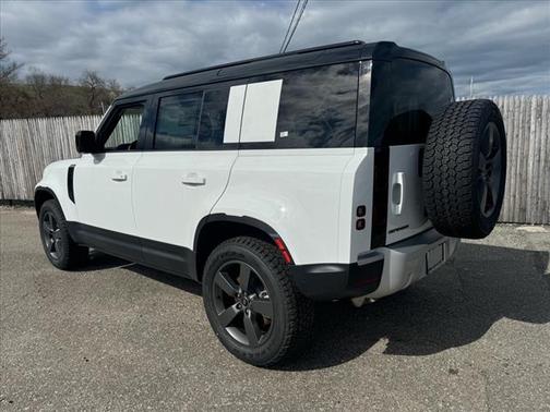 2025 Land Rover Defender P400 S