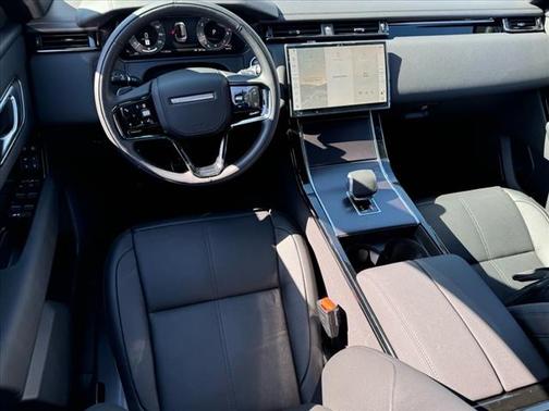 2026 Land Rover Range Rover Velar P250 SE R-Dynamic