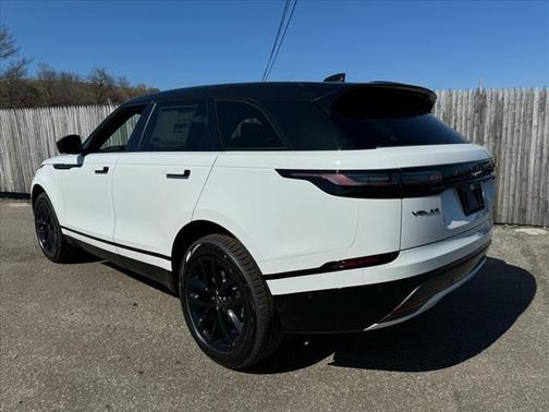 2026 Land Rover Range Rover Velar P250 SE R-Dynamic