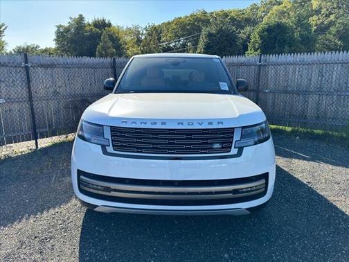 2025 Land Rover Range Rover P400 SE 7 Seat