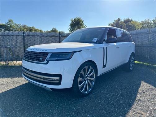 2025 Land Rover Range Rover P400 SE 7 Seat