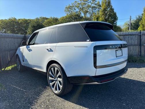 2025 Land Rover Range Rover P400 SE 7 Seat