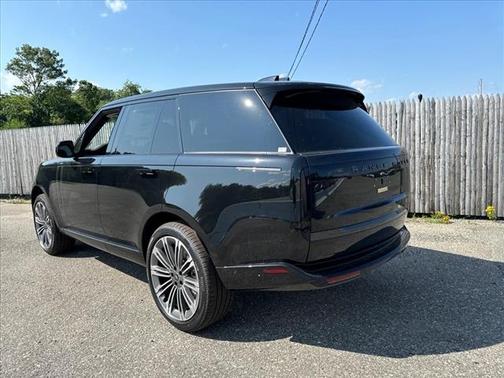 2025 Land Rover Range Rover P530 SE 7 Seat