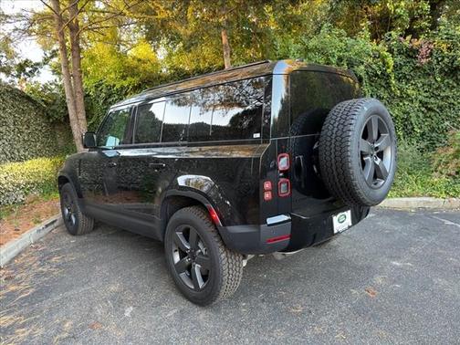 2026 Land Rover Defender 110S