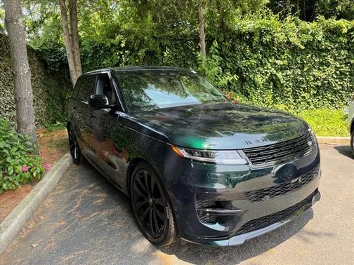 2025 Land Rover Range Rover Sport SE